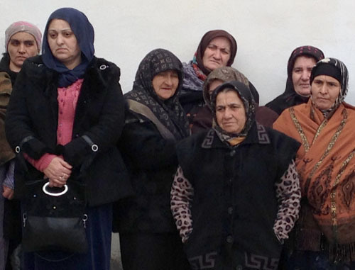 Residents of Untsukul District during the meeting in Irganai village. Dagestan, March 5, 2014. Photo by Patimat Makhmudova for the ‘Caucasian Knot’. Residents of Untsukul District during the meeting in Irganai village. Dagestan, March 5, 2014. Photo by Patimat Makhmudova for the ‘Caucasian Knot’.