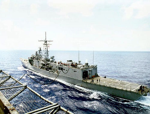 The frigate "USS Taylor" of the US Navy. Photo http://commons.wikimedia.org/ The frigate "USS Taylor" of the US Navy. Photo http://commons.wikimedia.org/