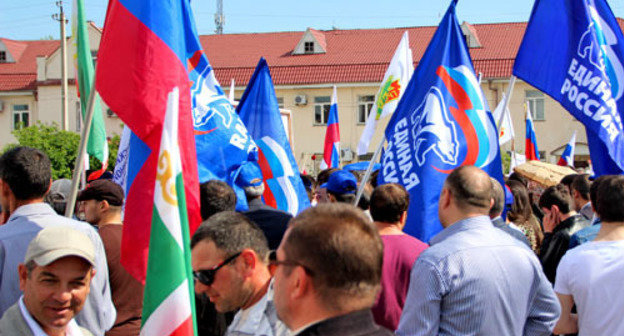 Participants of the festive events to celebrate the Day of Spring and Labour. Grozny, May 1, 2014. Photo by the "Caucasian Knot" Participants of the festive events to celebrate the Day of Spring and Labour. Grozny, May 1, 2014. Photo by the "Caucasian Knot"