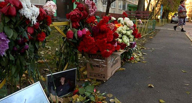 At the place where Yegor Scherbakov was murdered. Moscow, October 2013. Photo by community ‘In our hearts forever. Yegor Scherbakov’, http://vk.com At the place where Yegor Scherbakov was murdered. Moscow, October 2013. Photo by community ‘In our hearts forever. Yegor Scherbakov’, http://vk.com
