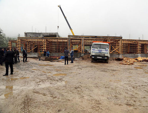 Officials inspecting the construction of the ‘Alkun-Targim’ road in Ingushetia, April 27, 2014. Photo by press-service of the Ingushetia leadership, http://www.ingushetia.ru Officials inspecting the construction of the ‘Alkun-Targim’ road in Ingushetia, April 27, 2014. Photo by press-service of the Ingushetia leadership, http://www.ingushetia.ru