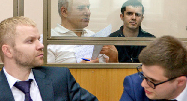 Said Amirov (to the right) and Yusup Djaparov in the courtroom. The defence is in front. Rostov-on-Don, May 13, 2014. Photo by Oleg Pchelov for the "Caucasian Knot" Said Amirov (to the right) and Yusup Djaparov in the courtroom. The defence is in front. Rostov-on-Don, May 13, 2014. Photo by Oleg Pchelov for the "Caucasian Knot"