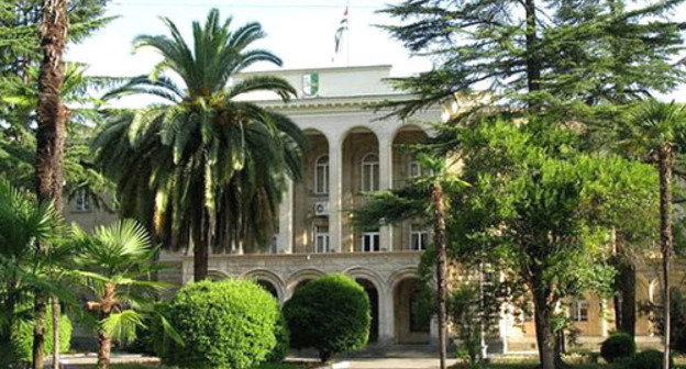 Headquarters of Abkhazia President Administration. Photo: Igor_S, http://wikimapia.org Headquarters of Abkhazia President Administration. Photo: Igor_S, http://wikimapia.org