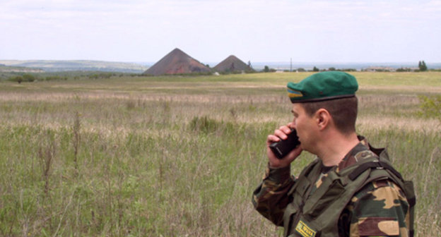Ukraine border guard. Photo from official website of the State Frontier Service of Ukraine, 2014, dpsu.gov.ua Ukraine border guard. Photo from official website of the State Frontier Service of Ukraine, 2014, dpsu.gov.ua