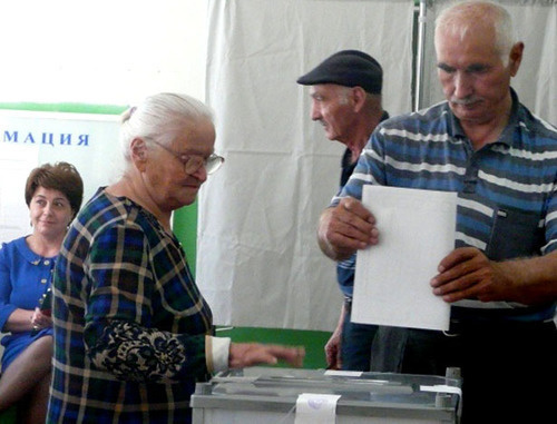Voting to elect deputies of the Parliament of South Ossetia. Tskhinvali, June 8, 2014. Photo by Maria Kotaeva for the ‘Caucasian Knot’. Voting to elect deputies of the Parliament of South Ossetia. Tskhinvali, June 8, 2014. Photo by Maria Kotaeva for the ‘Caucasian Knot’.