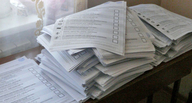 Ballot papers at the parliamentary elections in South Ossetia. Tskhinvali, June 8, 2014. Photo by Maria Kotaeva for the ‘Caucasian Knot’. Ballot papers at the parliamentary elections in South Ossetia. Tskhinvali, June 8, 2014. Photo by Maria Kotaeva for the ‘Caucasian Knot’.