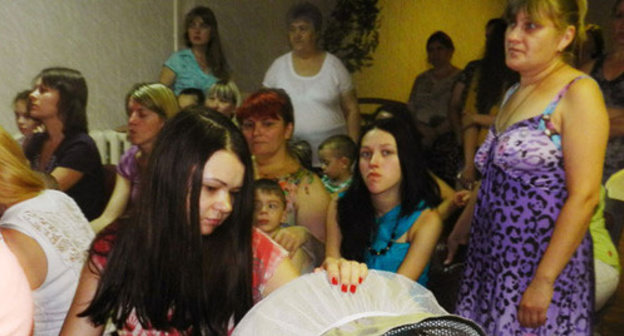 Refugees from Ukraine accommodated in TAC "Volzhsky". Volgograd Region, June 17, 2014. Photo by Tatyana Filimonova for the "Caucasian Knot" Refugees from Ukraine accommodated in TAC "Volzhsky". Volgograd Region, June 17, 2014. Photo by Tatyana Filimonova for the "Caucasian Knot"