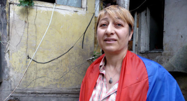 Activist Astkhik Agakyan. Yerevan, June 2014. Photo by Armine Martirisyan for the "Caucasian Knot" Activist Astkhik Agakyan. Yerevan, June 2014. Photo by Armine Martirisyan for the "Caucasian Knot"