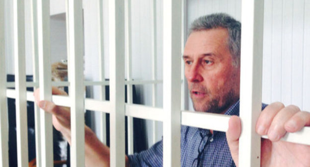 Ruslan Kutaev in the courtroom. Urus-Martan Region, June 20, 2014. Photo by Magomed Magomedov for the "Caucasian Knot" Ruslan Kutaev in the courtroom. Urus-Martan Region, June 20, 2014. Photo by Magomed Magomedov for the "Caucasian Knot"