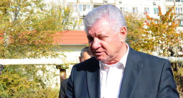 Mikhail Stolyarov. Photo: http://news.astrgorod.ru/news/meriya-remontiruet-dvory-s-uchetom-pozhelaniy-gorozhan Mikhail Stolyarov. Photo: http://news.astrgorod.ru/news/meriya-remontiruet-dvory-s-uchetom-pozhelaniy-gorozhan