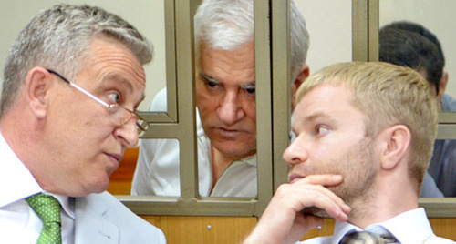 Said Amirov (in the centre) talking to his advocate during court session. Rostov-on-Don, June 2014. Photo by Oleg Pchelov for the ‘Caucasian Knot’. Said Amirov (in the centre) talking to his advocate during court session. Rostov-on-Don, June 2014. Photo by Oleg Pchelov for the ‘Caucasian Knot’.