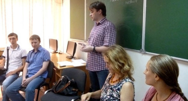 Participants of the seminar "Fundamentals of legal security for activists, journalists, and bloggers". Sochi, July 28, 2014. Photo by Svetlana Kravchenko for the "Caucasian Knot" Participants of the seminar "Fundamentals of legal security for activists, journalists, and bloggers". Sochi, July 28, 2014. Photo by Svetlana Kravchenko for the "Caucasian Knot"