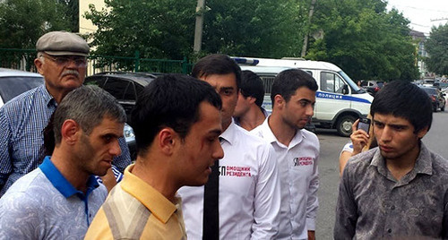 Activists of the movement "I'm President's Assistant". Makhachkala, July 3, 2014. Photo http://www.riadagestan.ru/ Activists of the movement "I'm President's Assistant". Makhachkala, July 3, 2014. Photo http://www.riadagestan.ru/