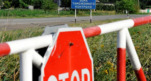 Customs post at the Russian-Ukrainian border. Photo: site of the South Customs Service http://yutu.customs.ru/index.php?option=com_content&view=article&id=25265:2014-07-29-04-53-50&catid=4:news&Itemid=78 Customs post at the Russian-Ukrainian border. Photo: site of the South Customs Service http://yutu.customs.ru/index.php?option=com_content&view=article&id=25265:2014-07-29-04-53-50&catid=4:news&Itemid=78
