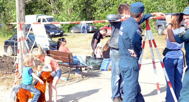 Barrier at the entrance to the field temporary accommodation centre for refugees from Ukraine. Photo by Oleg Pchelov for the "Caucasian Knot" Barrier at the entrance to the field temporary accommodation centre for refugees from Ukraine. Photo by Oleg Pchelov for the "Caucasian Knot"
