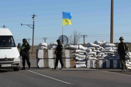 Checkpoint at Russian-Ukrainian border. 2014. Photo from the archive of the State Border Guard Service of Ukraine, dpsu.gov.ua/ru/about/photo_gallery/photo_gallery_214.htm Checkpoint at Russian-Ukrainian border. 2014. Photo from the archive of the State Border Guard Service of Ukraine, dpsu.gov.ua/ru/about/photo_gallery/photo_gallery_214.htm