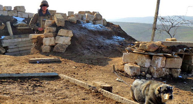 Fontline combat post. Photo by Alvard Grigoryan for the ‘Caucasian Knot’. Fontline combat post. Photo by Alvard Grigoryan for the ‘Caucasian Knot’.
