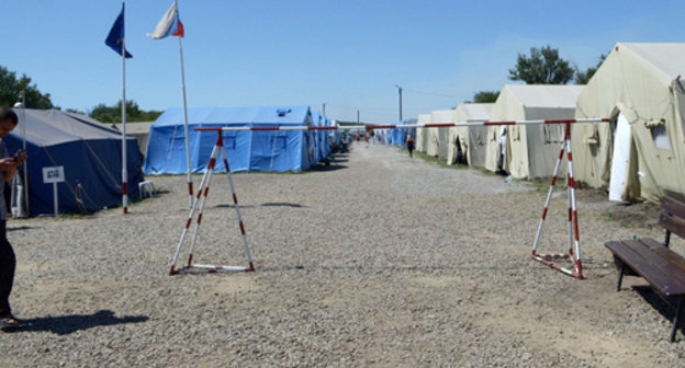 Ukrainian refugees camp. Gukovo, Rostov Region, August 5, 2014. Photo by Oleg Pchelov for the ‘Caucasian Knot’. Ukrainian refugees camp. Gukovo, Rostov Region, August 5, 2014. Photo by Oleg Pchelov for the ‘Caucasian Knot’.