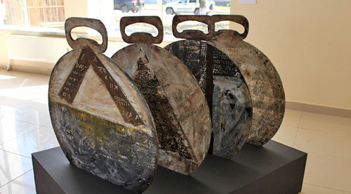 Installation "Ritual planks made of bread for four parts of the world". Author Timur Musaev-Kagan from Dagestan. Vladikavkaz, August 15, 2014. Photo by Emma Marzoeva for the "Caucasian Knot" Installation "Ritual planks made of bread for four parts of the world". Author Timur Musaev-Kagan from Dagestan. Vladikavkaz, August 15, 2014. Photo by Emma Marzoeva for the "Caucasian Knot"