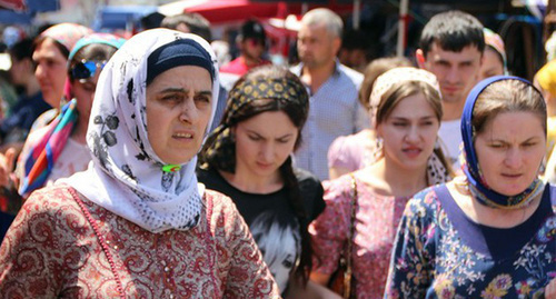 Women in hijabs in the central market of Grozny, July 2014. Photo by Magomed Magomedov for the "Caucasian Knot" Women in hijabs in the central market of Grozny, July 2014. Photo by Magomed Magomedov for the "Caucasian Knot"