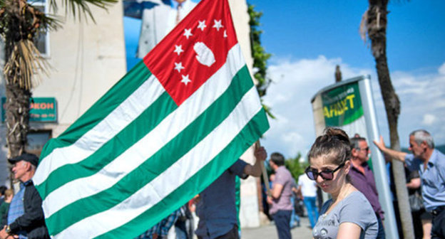 Flag of Abkhazia, Sukhumi, May 2014. Photo by Nina Zotina, ЮГА.ру Flag of Abkhazia, Sukhumi, May 2014. Photo by Nina Zotina, ЮГА.ру