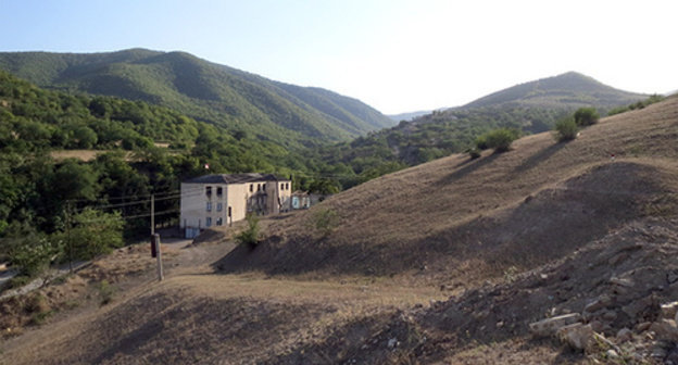 Vardadzor village surroundings, Nagorny Karabakh. Photo by Alvard Grigoryan for the ‘Caucasian Knot’. Vardadzor village surroundings, Nagorny Karabakh. Photo by Alvard Grigoryan for the ‘Caucasian Knot’.