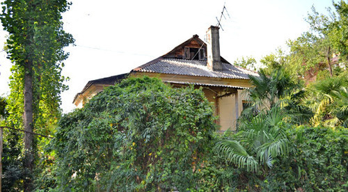 House of the Lavrikov family in Esaulenko Street, Sochi, August 30, 2014. Photo by Svetlana Kravchenko for the ‘Caucasian Knot’. House of the Lavrikov family in Esaulenko Street, Sochi, August 30, 2014. Photo by Svetlana Kravchenko for the ‘Caucasian Knot’.