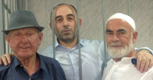 Kurman-Ali Baichorov (in the centre) in the courtroom. Stavropol Region, September 8, 2014. Photo by Kheda Saratova Kurman-Ali Baichorov (in the centre) in the courtroom. Stavropol Region, September 8, 2014. Photo by Kheda Saratova