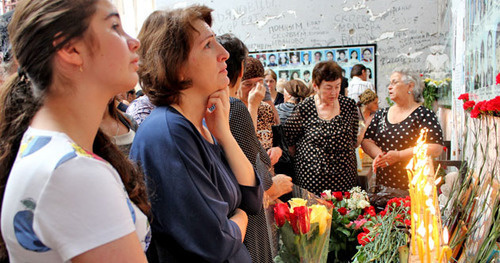 Mourning events dated for the 10th anniversary of the terror act at the Beslan school. North Ossetia - Alania, September 1, 2014. Photo by Emma Marzoeva for the "Caucasian Knot" Mourning events dated for the 10th anniversary of the terror act at the Beslan school. North Ossetia - Alania, September 1, 2014. Photo by Emma Marzoeva for the "Caucasian Knot"