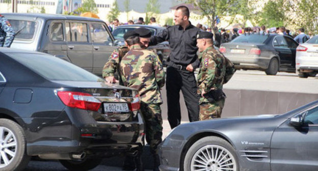 Law enforcers in the streets of Grozny. Chechnya. Photo by Magomed Magomedov for the "Caucasian Knot" Law enforcers in the streets of Grozny. Chechnya. Photo by Magomed Magomedov for the "Caucasian Knot"