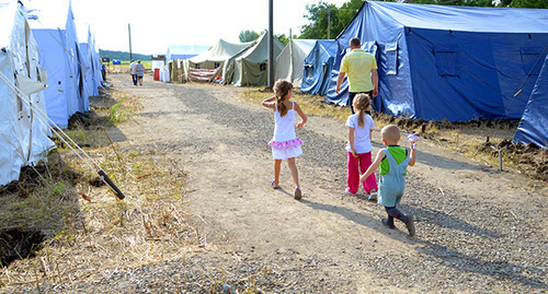 Ukranian refugees in the camp in Gukovo. July 2014. Photo by Oleg Pchelov for the ‘Caucasian Knot’. Ukranian refugees in the camp in Gukovo. July 2014. Photo by Oleg Pchelov for the ‘Caucasian Knot’.