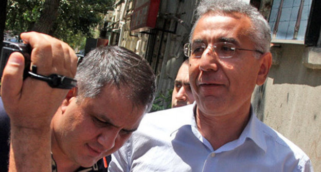 Intigam Aliev (on the right) being detained in Baku, August 8, 2014. Photo by Aziz Karimov for the ‘Caucasian Knot’. Intigam Aliev (on the right) being detained in Baku, August 8, 2014. Photo by Aziz Karimov for the ‘Caucasian Knot’.