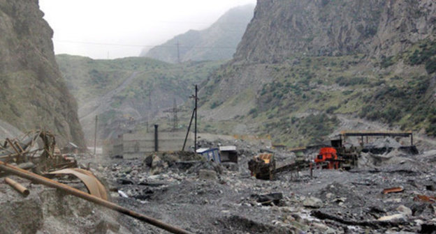 Georgian Military Road. At the place of a mudslide. September 2014. Photo by Magomed Magomedov for the "Caucasian Knot" Georgian Military Road. At the place of a mudslide. September 2014. Photo by Magomed Magomedov for the "Caucasian Knot"