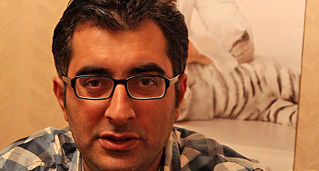 Anar Mamedli. Photo: RFE/RL http://www.radioazadlyg.org/content/article/25365691.html Anar Mamedli. Photo: RFE/RL http://www.radioazadlyg.org/content/article/25365691.html