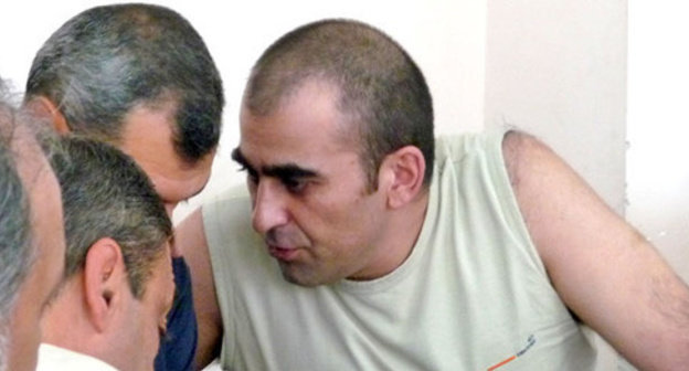 Tigran Petrosyan (on the right) with his advocate Ara Zakaryian in the court. Yerevan, August 2014. Photo by Armine Martirosyan for the ‘Caucasian Knot’. Tigran Petrosyan (on the right) with his advocate Ara Zakaryian in the court. Yerevan, August 2014. Photo by Armine Martirosyan for the ‘Caucasian Knot’.
