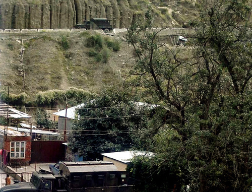 The settlement of Vremenny cordoned off by law enforcers. The Untsukul District of Dagestan, September 24, 2014. Photo by an eyewitness The settlement of Vremenny cordoned off by law enforcers. The Untsukul District of Dagestan, September 24, 2014. Photo by an eyewitness