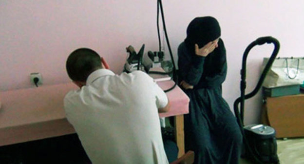 Sabina Abakarova during detention. Dagestan, summer 2013. Photo nac.gov.ru Sabina Abakarova during detention. Dagestan, summer 2013. Photo nac.gov.ru