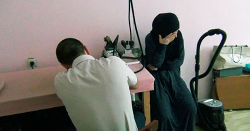 Sabina Abakarova during detention. Dagestan, summer 2013. Photo nac.gov.ru Sabina Abakarova during detention. Dagestan, summer 2013. Photo nac.gov.ru