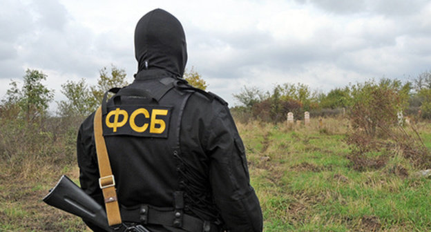 A law enforcer. Photo http://nac.gov.ru/nakmessage/2014/10/06/v-kabardino-balkarii-neitralizovany-dva-uchastnika-nezakonnogo-vooruzhennogo-f.html A law enforcer. Photo http://nac.gov.ru/nakmessage/2014/10/06/v-kabardino-balkarii-neitralizovany-dva-uchastnika-nezakonnogo-vooruzhennogo-f.html
