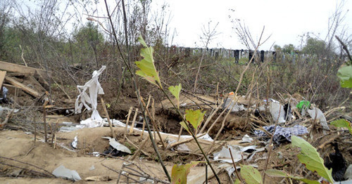 A dug-out at the cemetery where militants hid in the village of Psykhurei. KBR, October 8, 2014. Photo by Lyudmila Maratova for the "Caucasian Knot" A dug-out at the cemetery where militants hid in the village of Psykhurei. KBR, October 8, 2014. Photo by Lyudmila Maratova for the "Caucasian Knot"