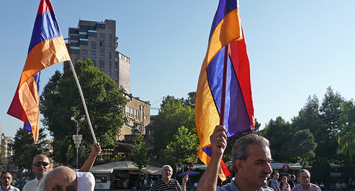 Armenian flags at the protest action in Yerevan, September 2014. Photo by Armine Martirosyan for the "Caucasian Knot" Armenian flags at the protest action in Yerevan, September 2014. Photo by Armine Martirosyan for the "Caucasian Knot"