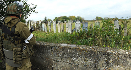 Law enforcement officer during the search operation near Psykhurei settlement, Kabardino-Balkaria. Photo: http://nac.gov.ru/nakmessage/2014/10/06/v-kabardino-balkarii-neitralizovany-dva-uchastnika-nezakonnogo-vooruzhennogo-f.html Law enforcement officer during the search operation near Psykhurei settlement, Kabardino-Balkaria. Photo: http://nac.gov.ru/nakmessage/2014/10/06/v-kabardino-balkarii-neitralizovany-dva-uchastnika-nezakonnogo-vooruzhennogo-f.html