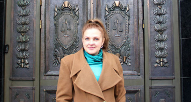 Advocate Tatiana Okushko near the Supreme Court of the Russian Federation. Moscow. Photo by Magomed Tuaev for the "Caucasian Knot" Advocate Tatiana Okushko near the Supreme Court of the Russian Federation. Moscow. Photo by Magomed Tuaev for the "Caucasian Knot"