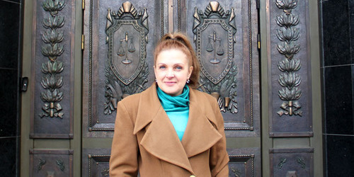 Advocate Tatiana Okushko near the Supreme Court of the Russian Federation. Moscow. Photo by Magomed Tuaev for the "Caucasian Knot" Advocate Tatiana Okushko near the Supreme Court of the Russian Federation. Moscow. Photo by Magomed Tuaev for the "Caucasian Knot"
