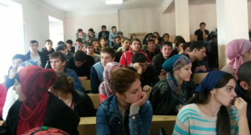 Students of the Dagestani State Pedagogical University (DSPU), October 22, 2014. Photo by a DSPU student Ashura Abakarova, http://dagestan.rusplt.ru/index/studenty_DGPU_obyavili_golodovku-13781.html Students of the Dagestani State Pedagogical University (DSPU), October 22, 2014. Photo by a DSPU student Ashura Abakarova, http://dagestan.rusplt.ru/index/studenty_DGPU_obyavili_golodovku-13781.html