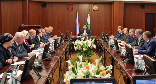 Ingushetia government discusses the issue of celebrations in connection with the 60th birthday of Ruslan Aushev. Photo: http://www.ingushetia.ru/m-news/archives/ZS1A6018.jpg Ingushetia government discusses the issue of celebrations in connection with the 60th birthday of Ruslan Aushev. Photo: http://www.ingushetia.ru/m-news/archives/ZS1A6018.jpg