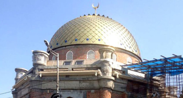 Mosque in Kislodovsk. Photo by Kheda Saratova. Mosque in Kislodovsk. Photo by Kheda Saratova.