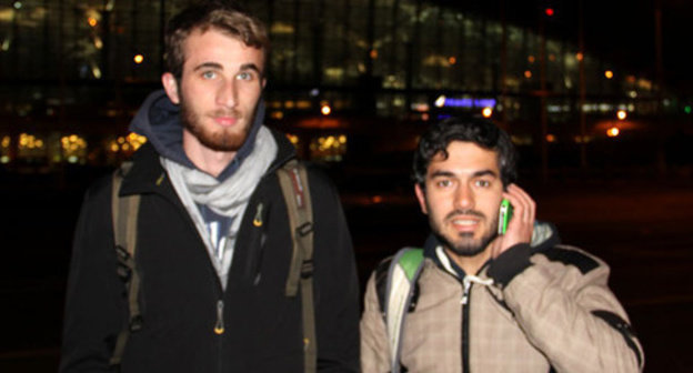 Zhalavdi Geriev (to the right) and Bekkhan Gelgoev in the Vnukovo Airport. Moscow, November 2, 2014. Photo by Magomed Tuaev for the "Caucasian Knot" Zhalavdi Geriev (to the right) and Bekkhan Gelgoev in the Vnukovo Airport. Moscow, November 2, 2014. Photo by Magomed Tuaev for the "Caucasian Knot"
