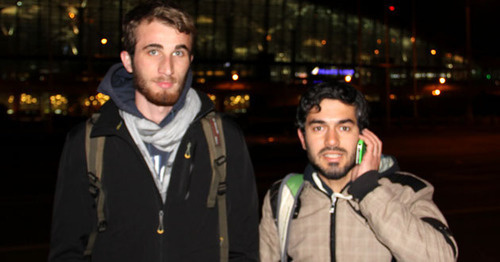 Zhalavdi Geriev (to the right) and Bekkhan Gelgoev in the Vnukovo Airport. Moscow, November 2, 2014. Photo by Magomed Tuaev for the "Caucasian Knot" Zhalavdi Geriev (to the right) and Bekkhan Gelgoev in the Vnukovo Airport. Moscow, November 2, 2014. Photo by Magomed Tuaev for the "Caucasian Knot"