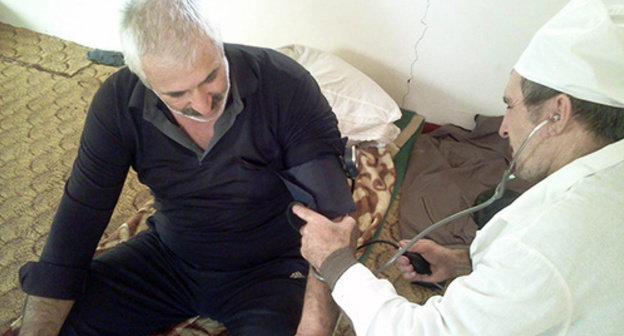 Medical examination of one of hunger-strikers. Photo by Gamzat Khamgishiev. Medical examination of one of hunger-strikers. Photo by Gamzat Khamgishiev.